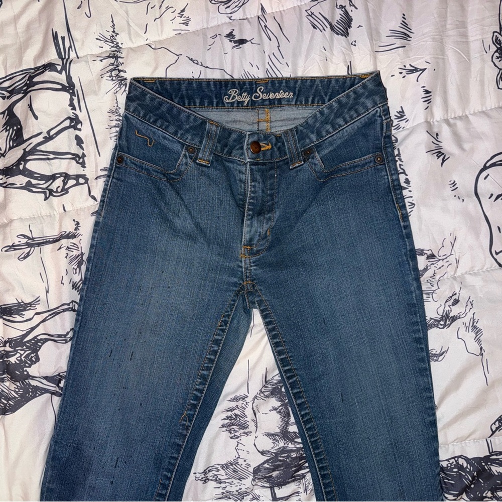Kimes Ranch Betty Seventeen Cowgirl Jean 2/36